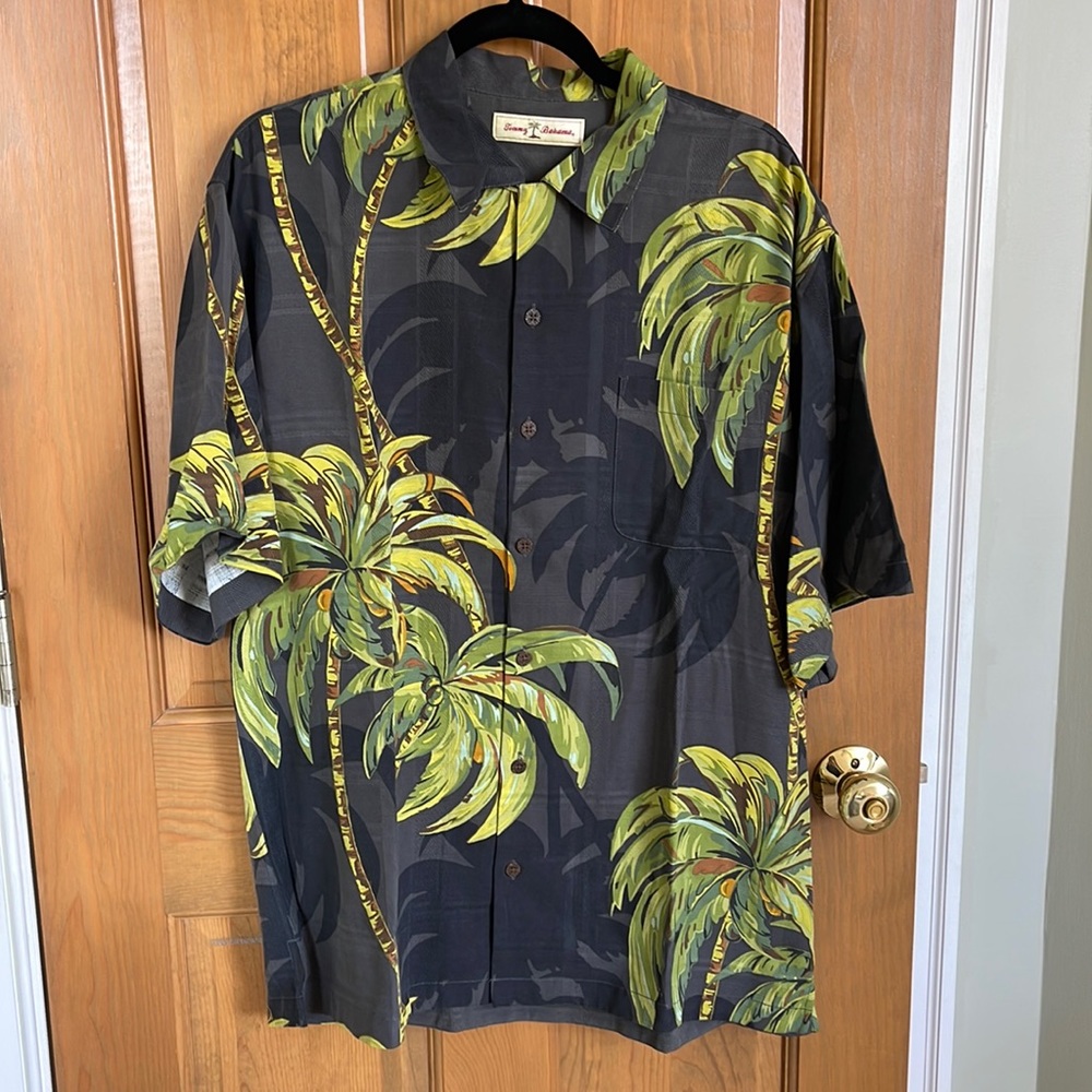 Tommy Bahama. Tropical print silk top